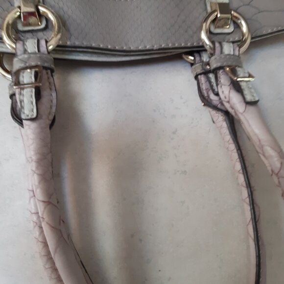 Guess Large Handbag with matching Wallet - Picture 12 of 16